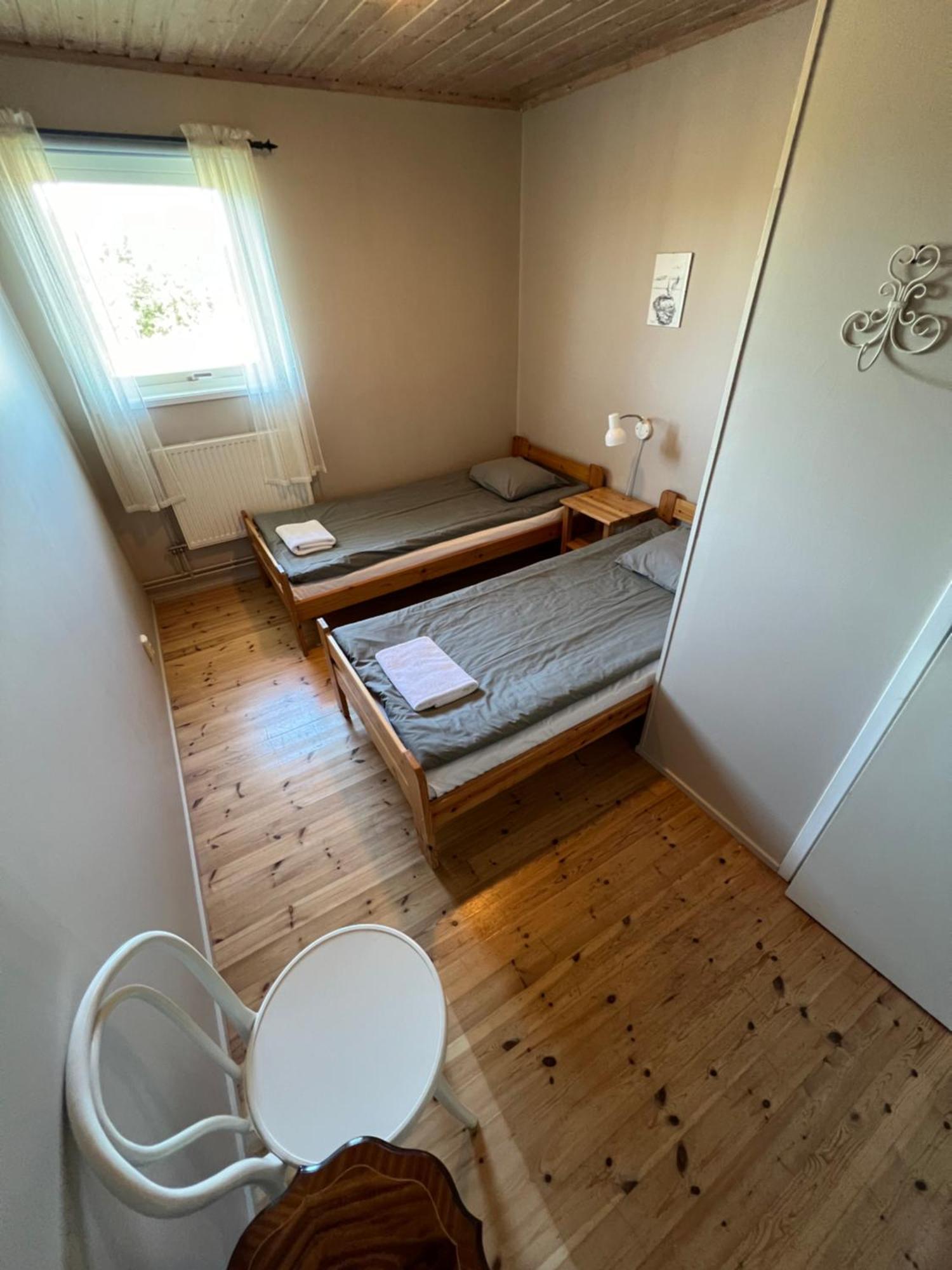 Klobbars Gaesthem O Stugor Kökar Habitación foto